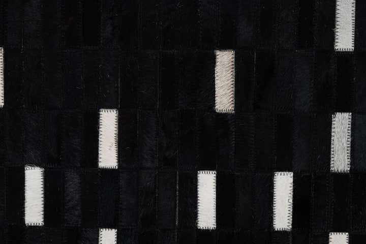 5' x 8' Cowhide Leather Rug