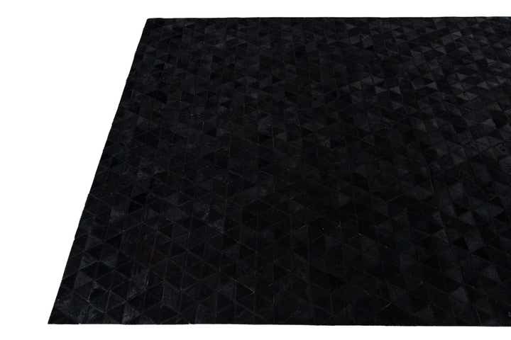 5' x 7' 8 Cowhide Leather Rug