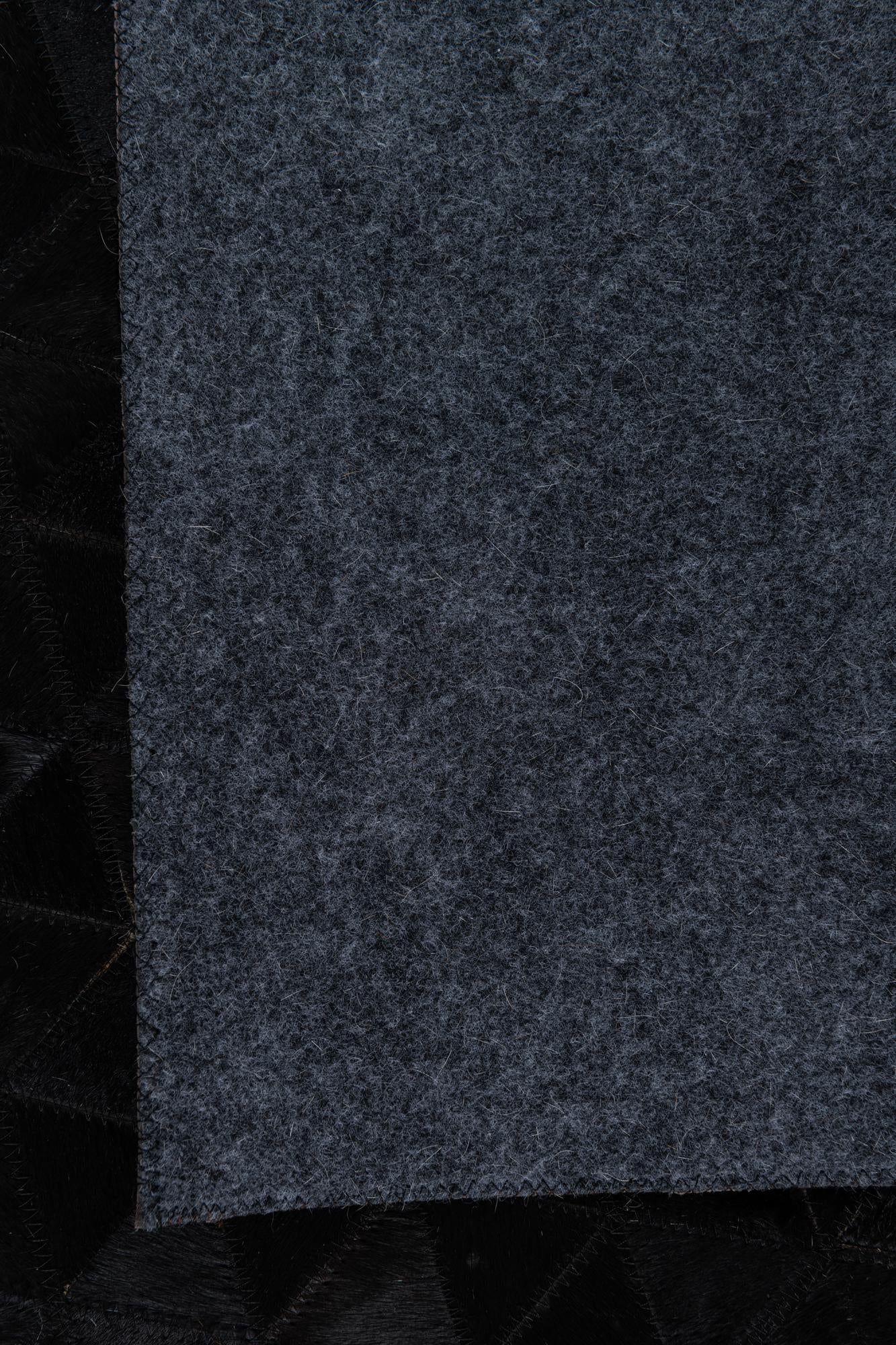 5' x 7' 8 Cowhide Leather Rug