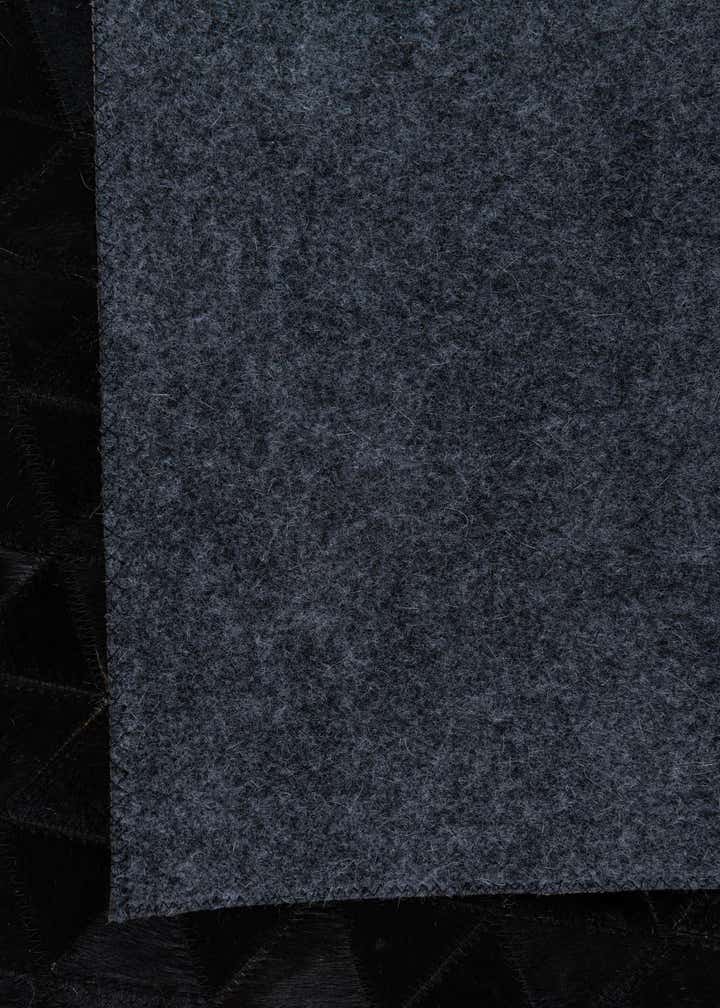 5' x 7' 8 Cowhide Leather Rug