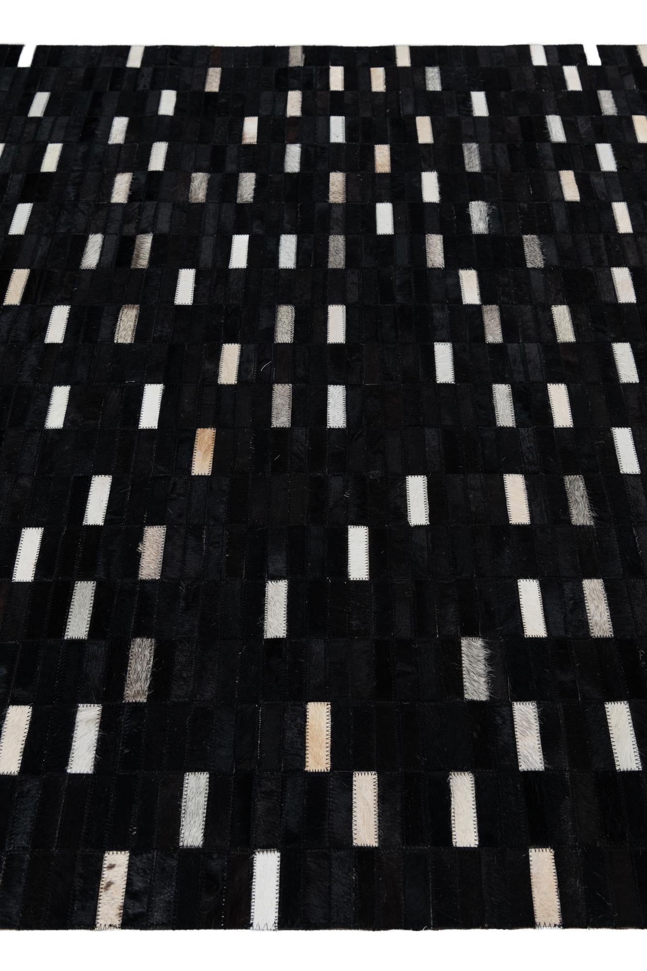 5' x 7' 10 Cowhide Leather Rug