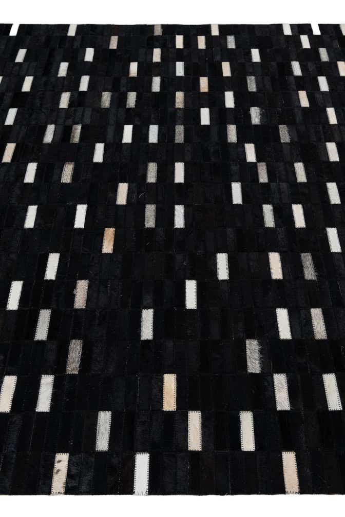 5' x 7' 10 Cowhide Leather Rug
