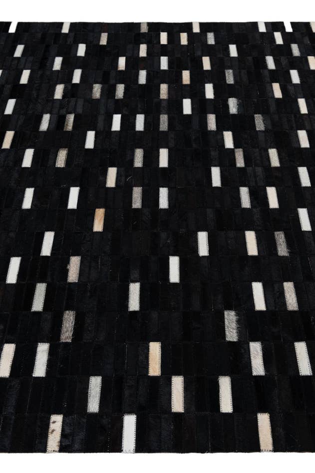 Detail image of 5' x 7' 10 Cowhide Leather Rug
