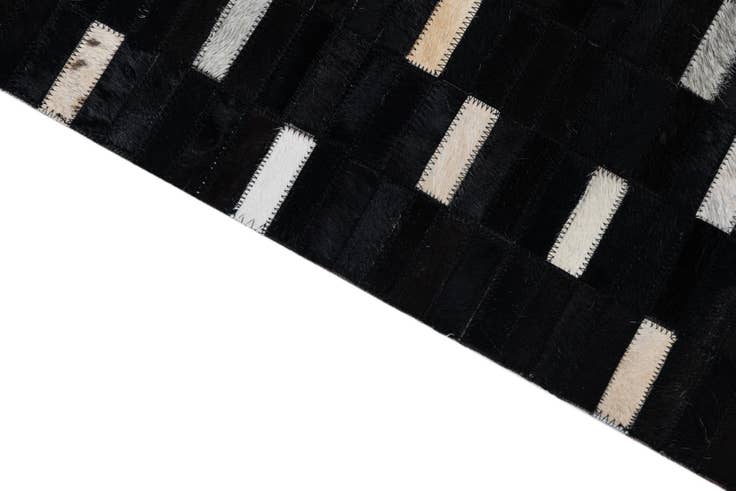 Detail image of 5' x 7' 10 Cowhide Leather Rug