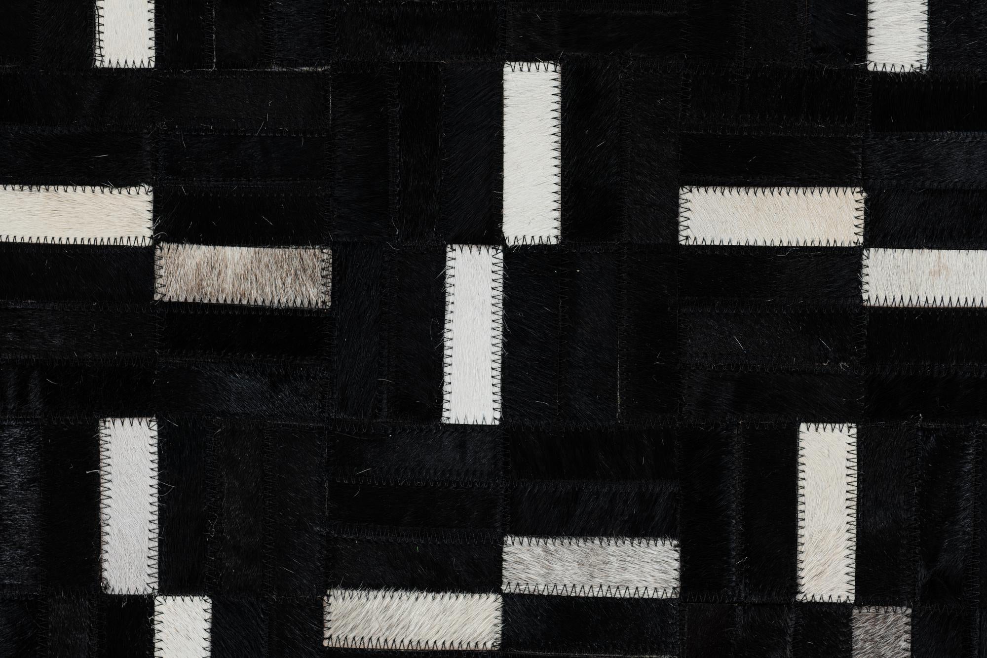 8' 2 x 10' Cowhide Leather Rug