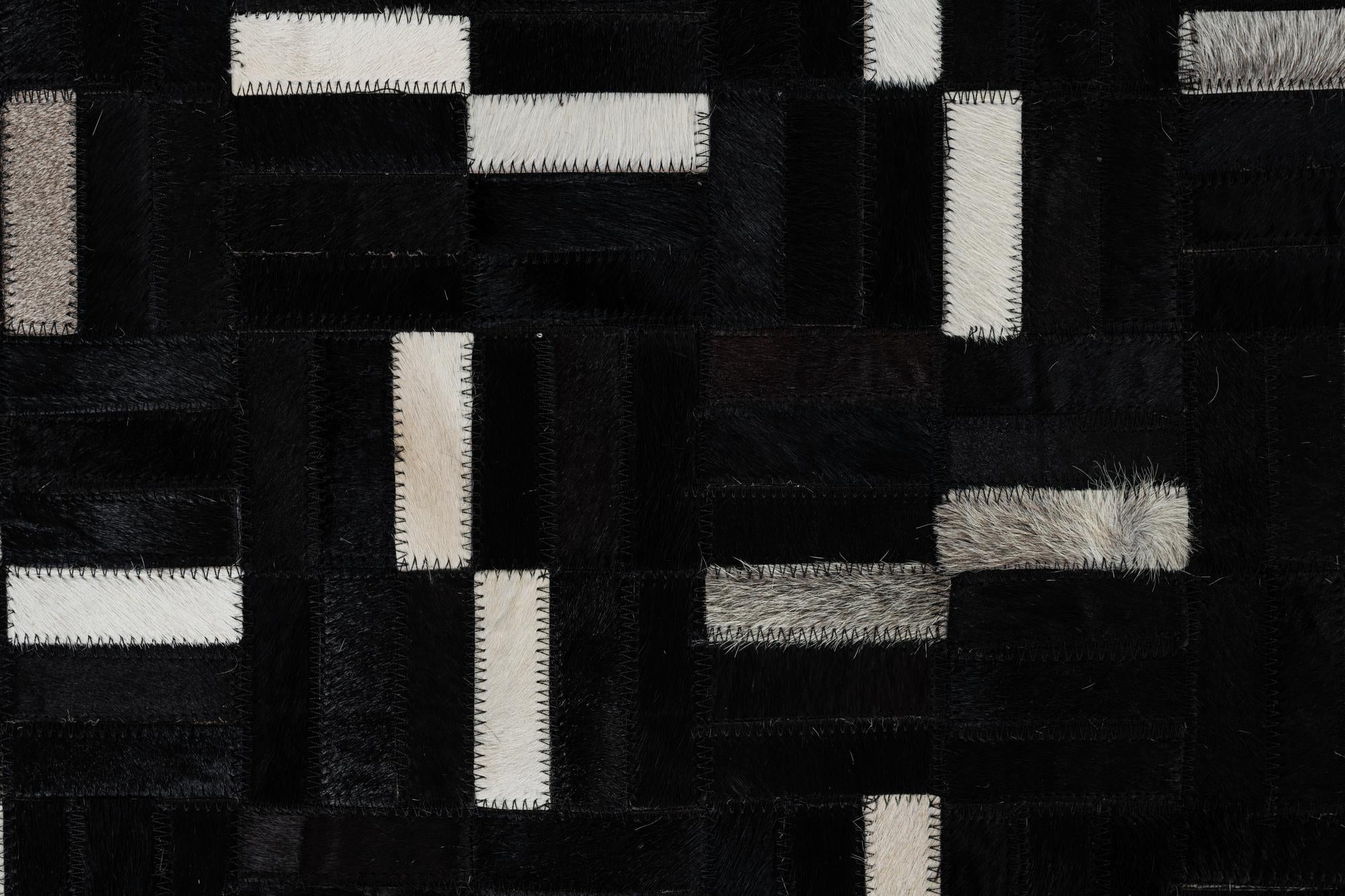 8' 2 x 10' Cowhide Leather Rug