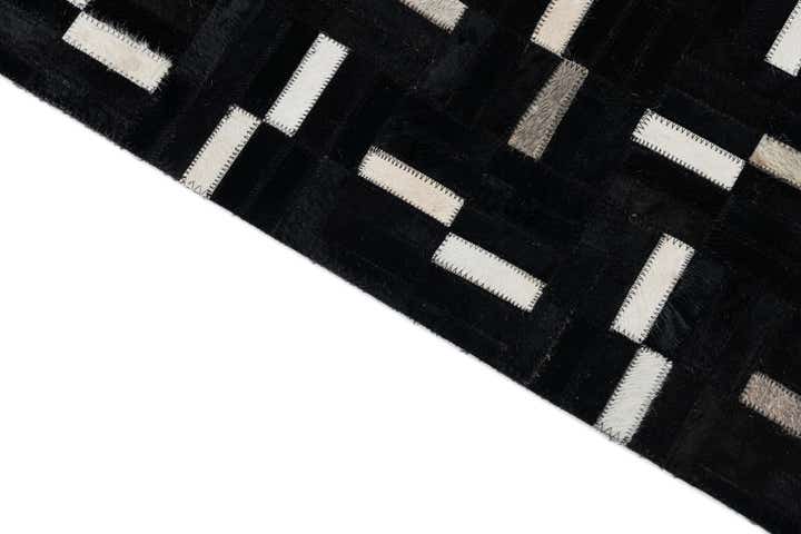 8' x 9' 10 Cowhide Leather Rug