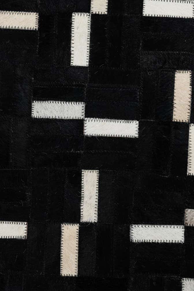 8' x 9' 10 Cowhide Leather Rug