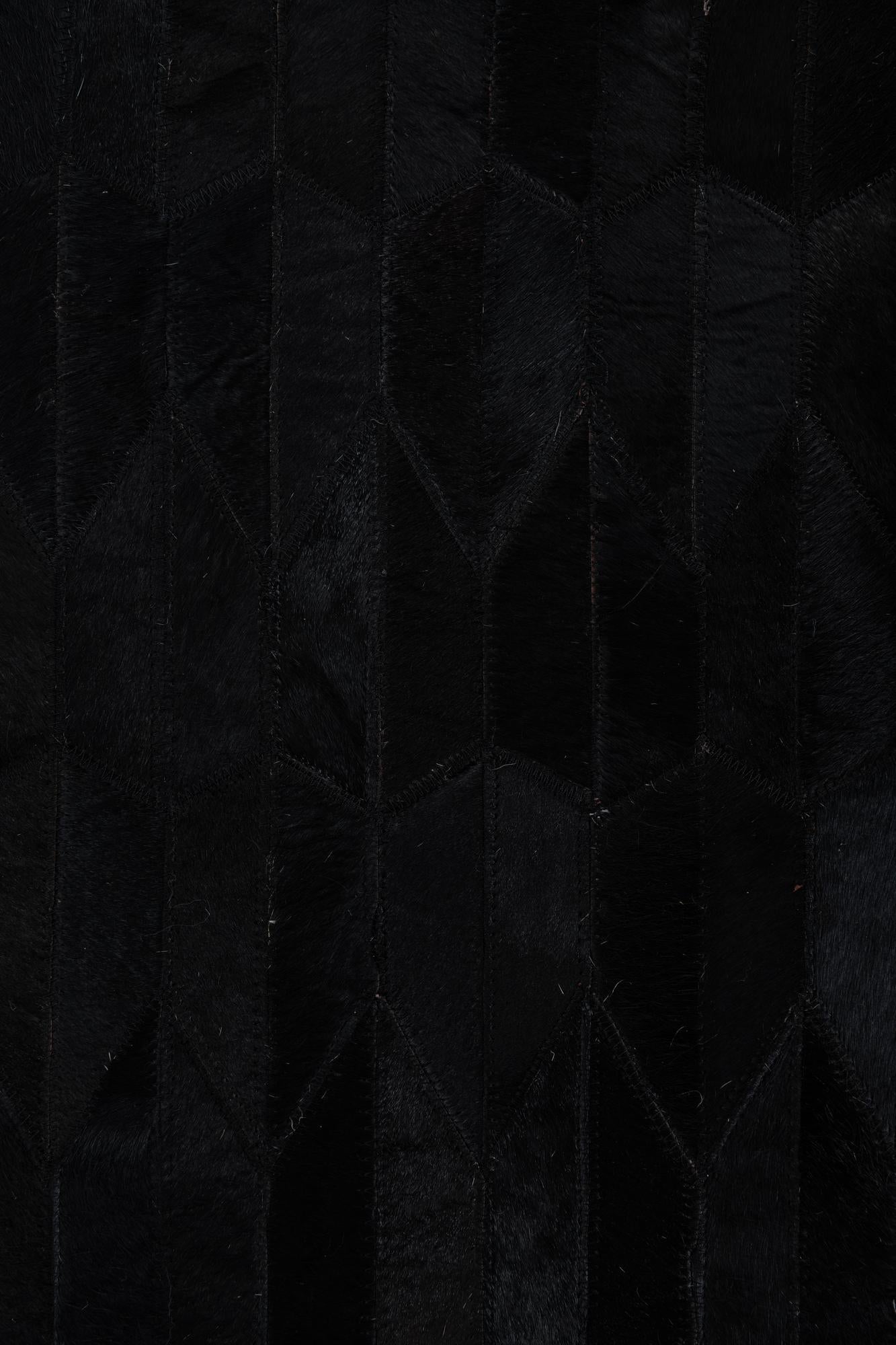 5' x 8' Cowhide Leather Rug