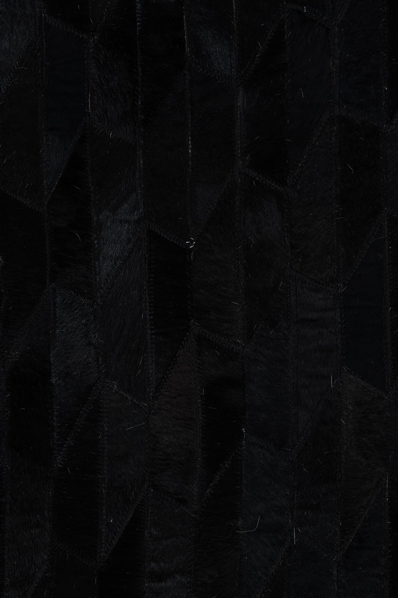 5' x 7' 9 Cowhide Leather Rug