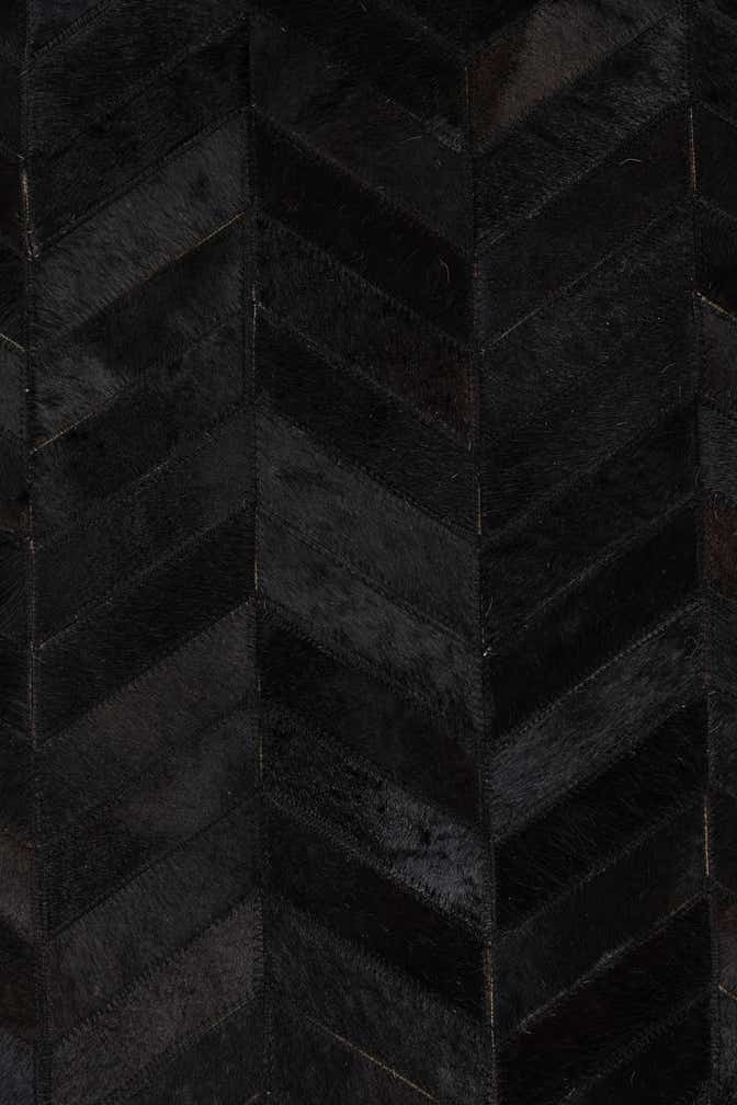 5' 1 x 8' Cowhide Leather Rug