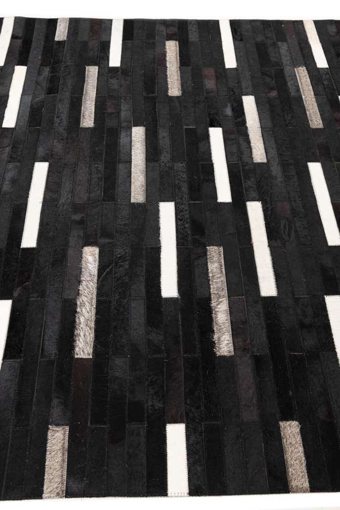 5' 1 x 8' Cowhide Leather Rug