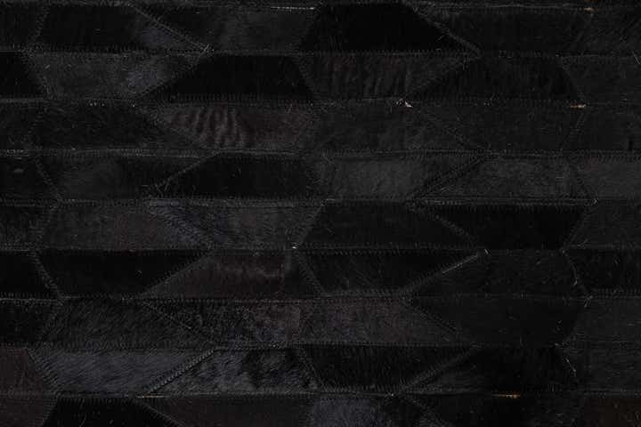5' 2 x 8' Cowhide Leather Rug