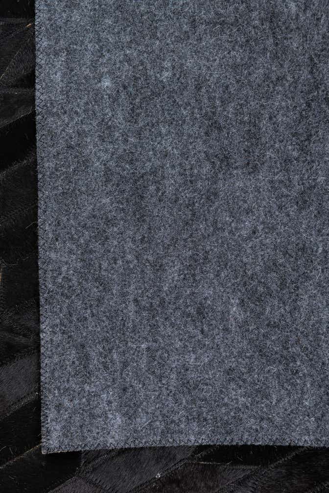 5' 2 x 8' Cowhide Leather Rug