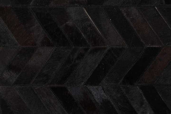 5' 2 x 8' Cowhide Leather Rug