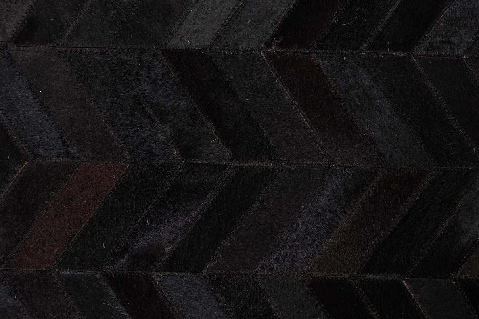 5' 2 x 8' Cowhide Leather Rug