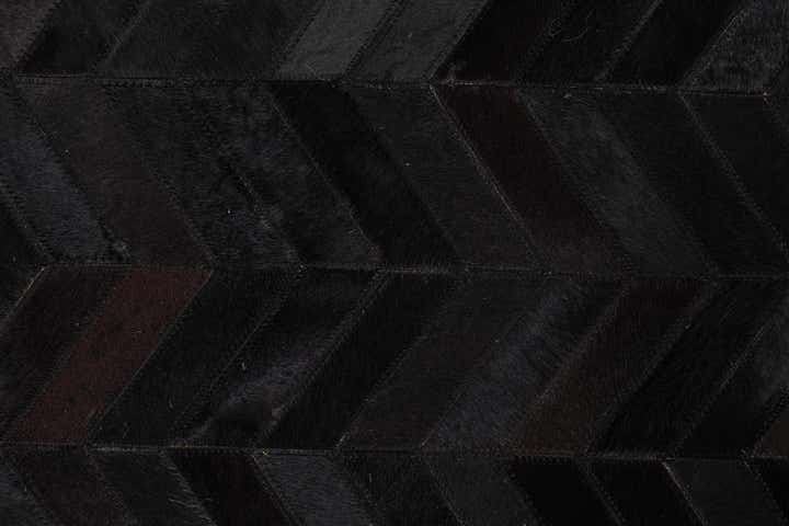 5' 2 x 8' Cowhide Leather Rug