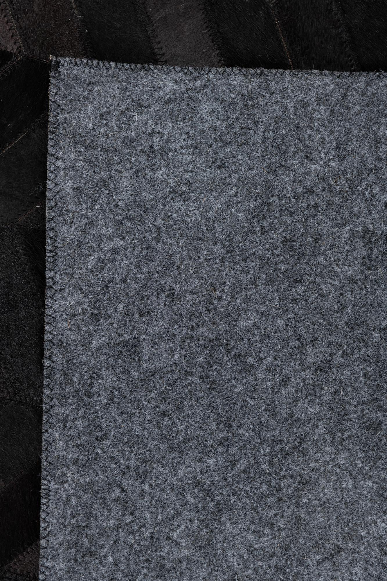 5' 2 x 8' Cowhide Leather Rug