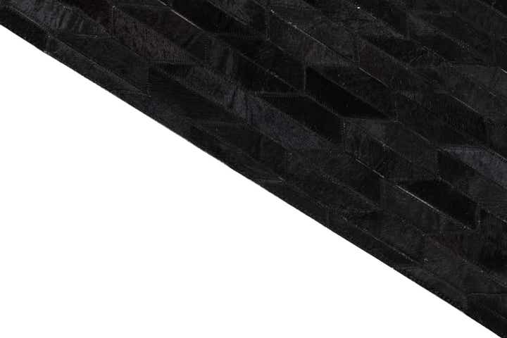 5' x 8' Cowhide Leather Rug