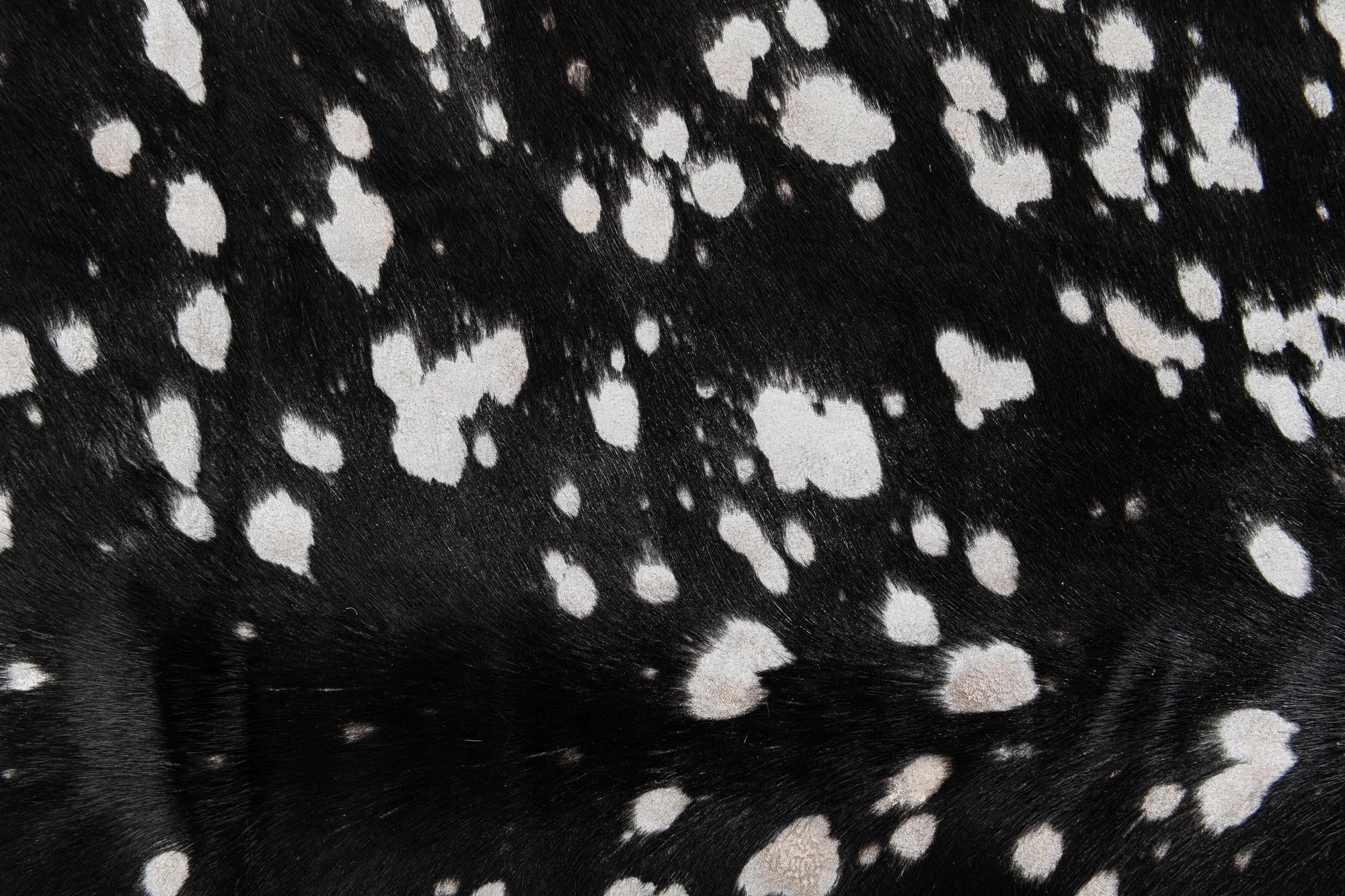 6' 3 x 7' 3 Cowhide Leather Rug