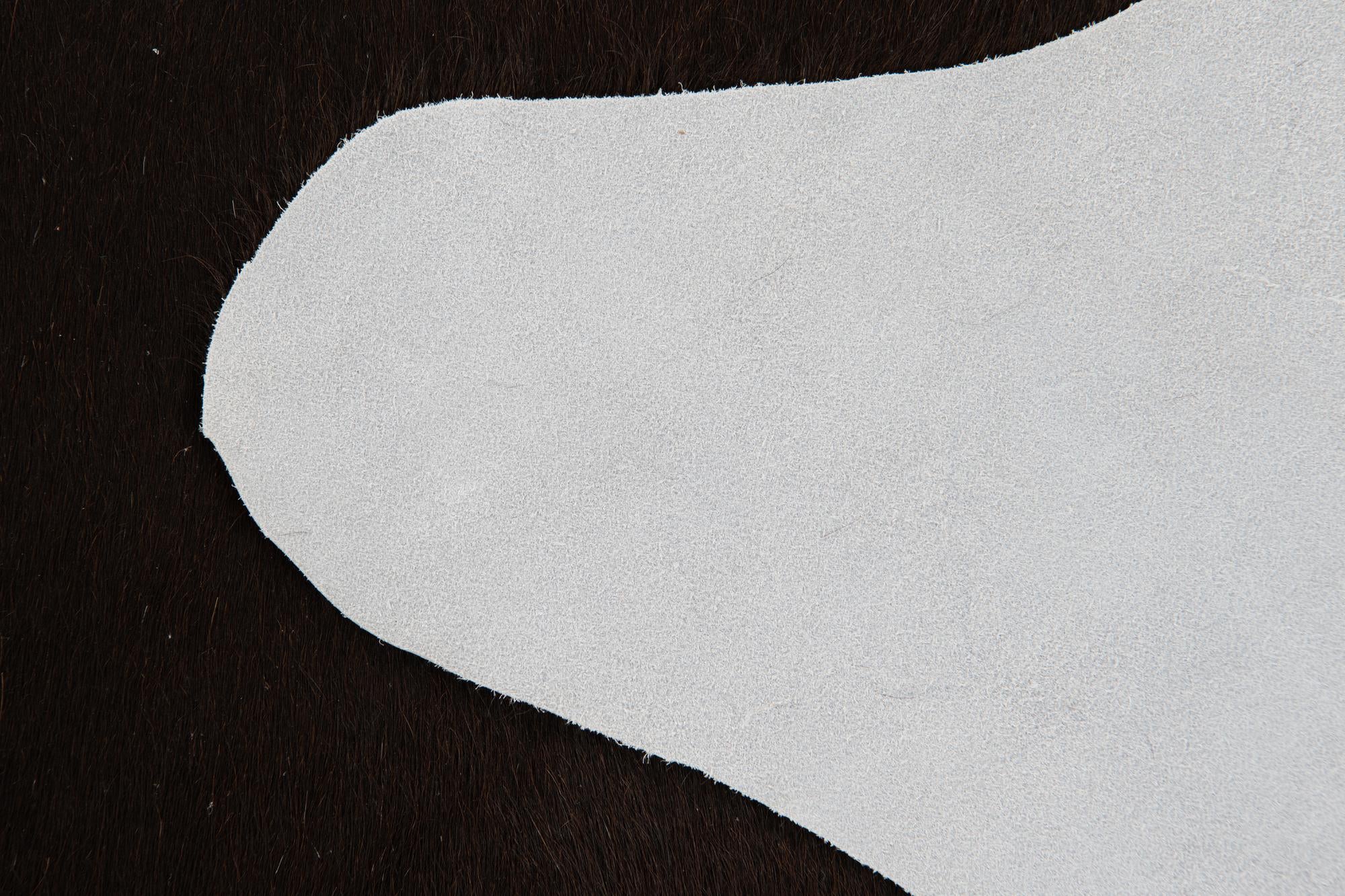 2' 1 x 2' 10 Cowhide Leather Rug