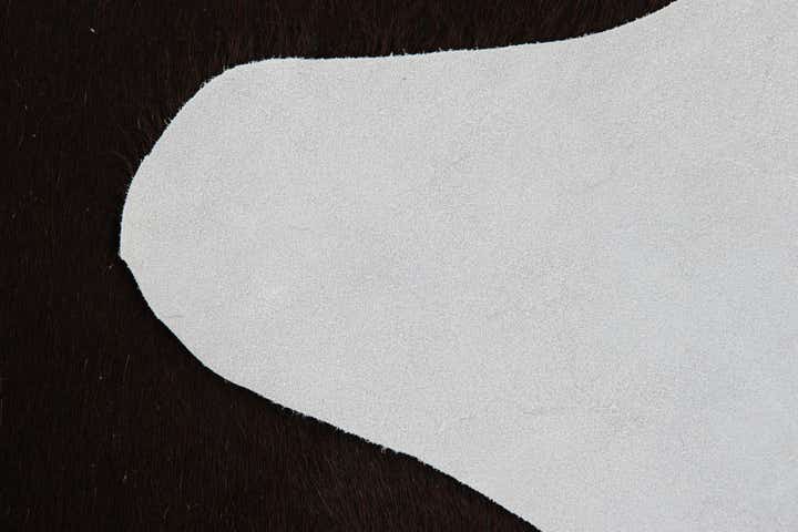2' 1 x 2' 10 Cowhide Leather Rug