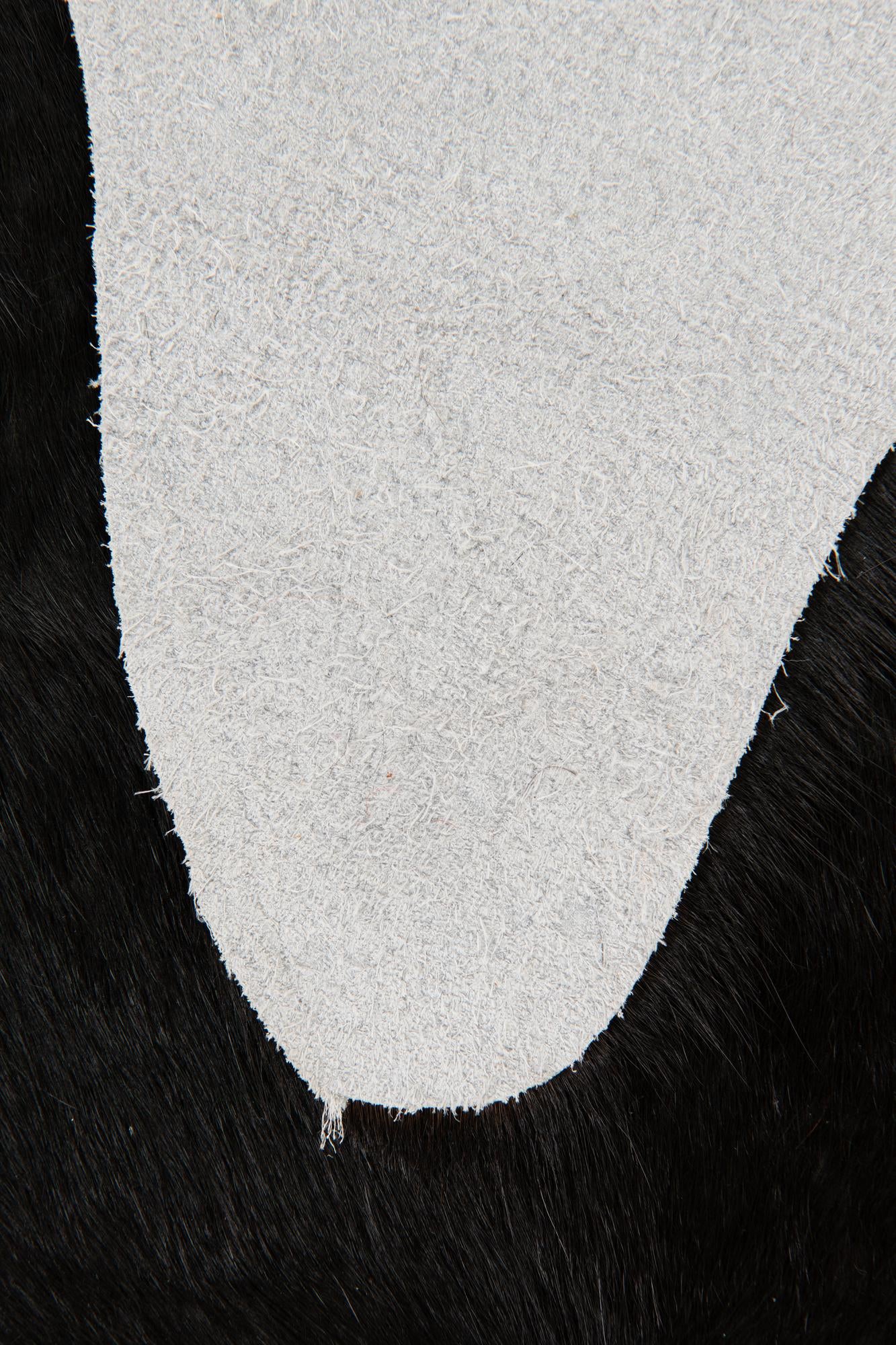 1' 8 x 2' 6 Cowhide Leather Rug
