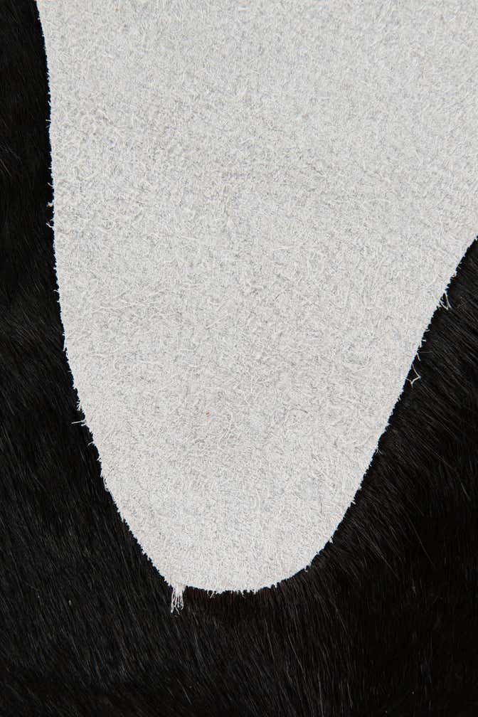 1' 8 x 2' 6 Cowhide Leather Rug