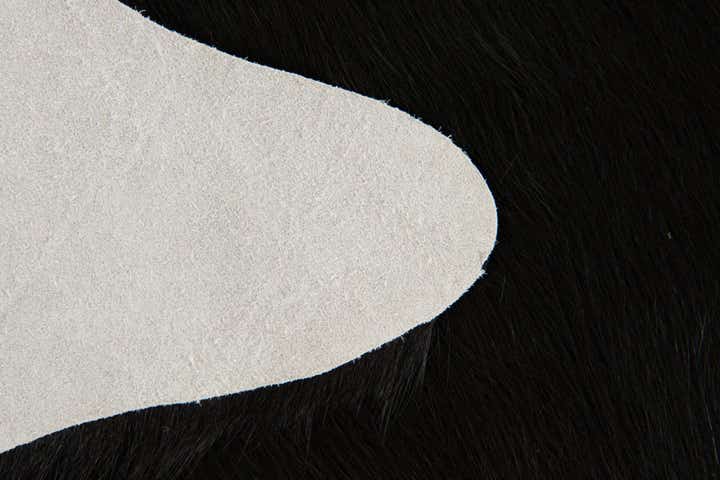 1' 8 x 2' 6 Cowhide Leather Rug