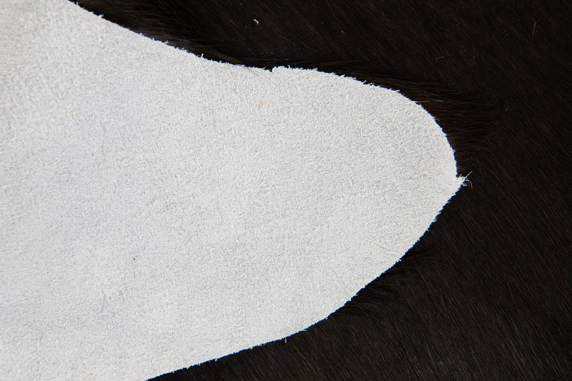 1' 8 x 2' 6 Cowhide Leather Rug