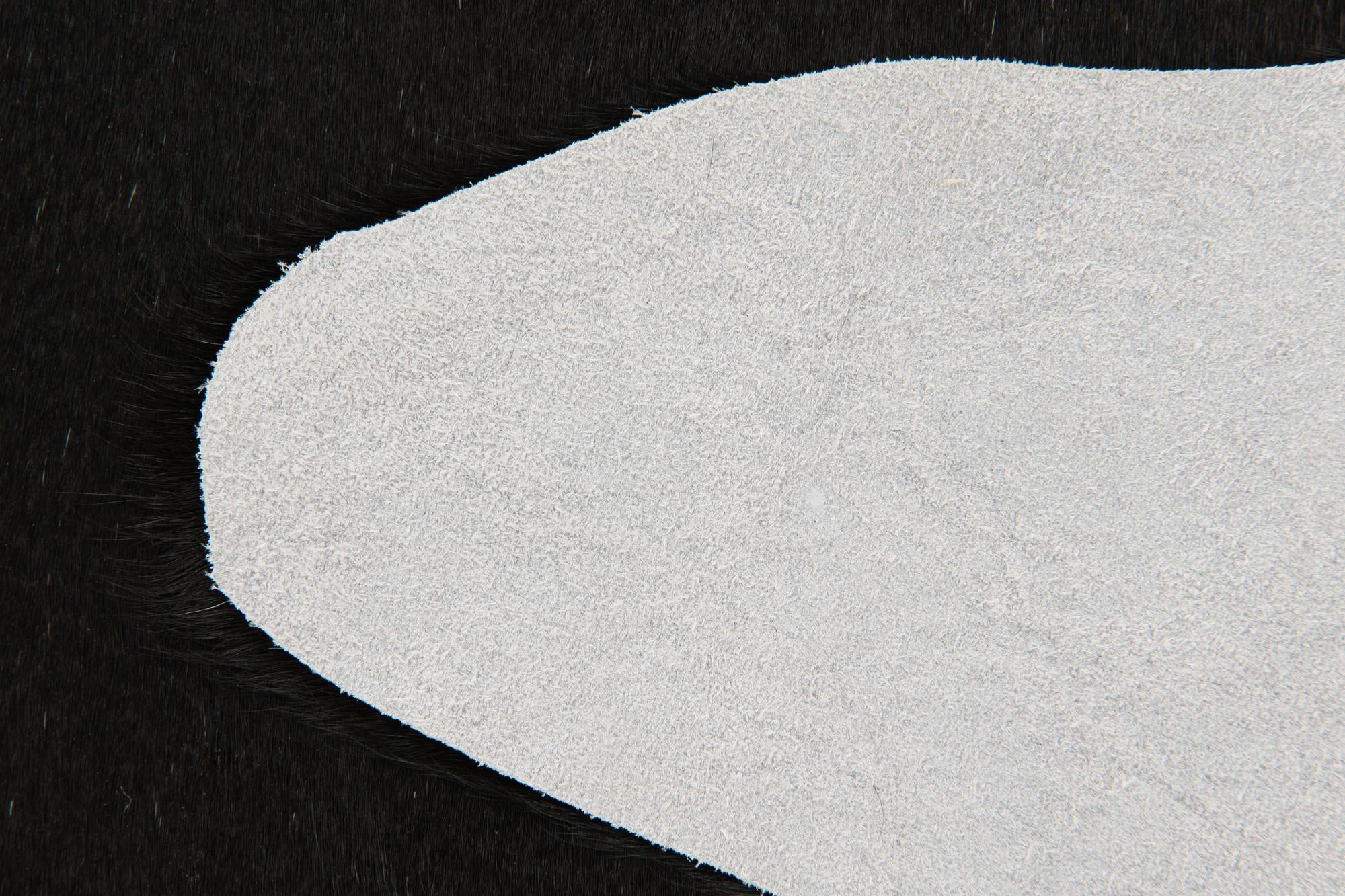 1' 8 x 2' 6 Cowhide Leather Rug