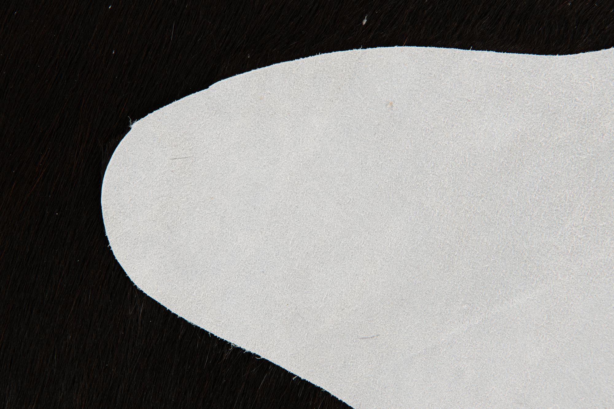 1' 8 x 2' 6 Cowhide Leather Rug
