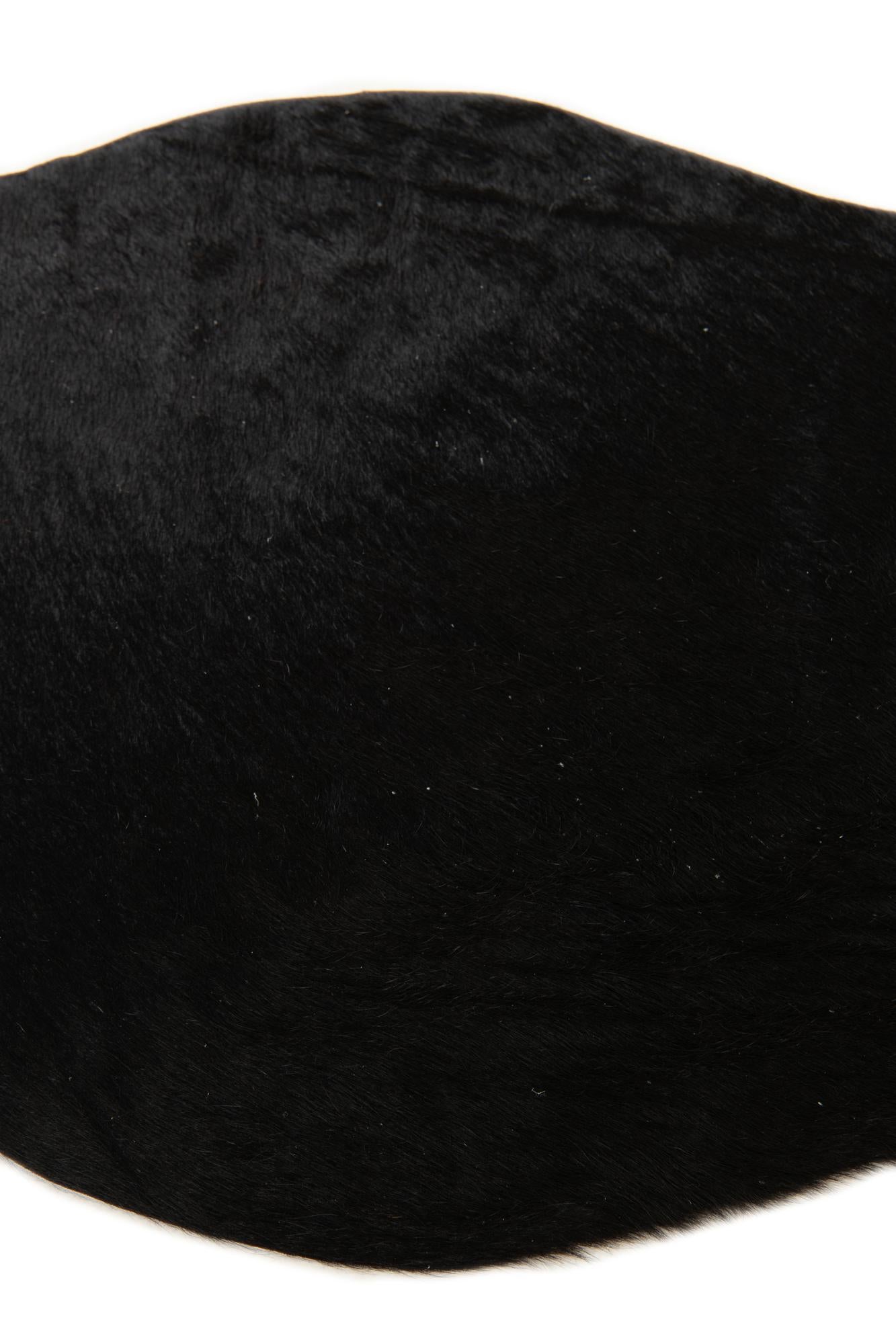 1' 8 x 2' 6 Cowhide Leather Rug
