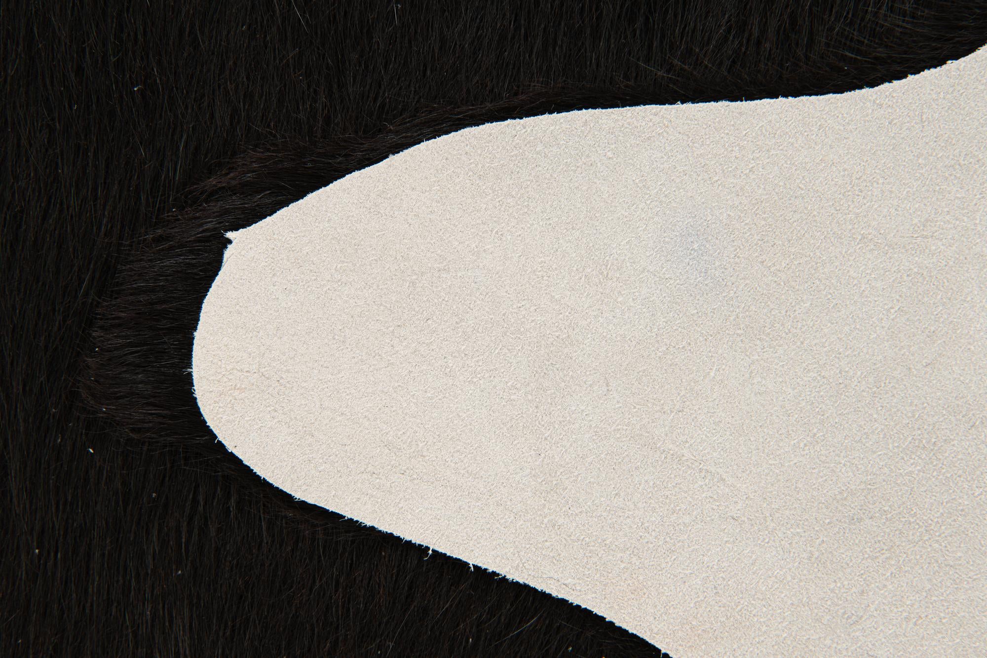 1' 8 x 2' 6 Cowhide Leather Rug
