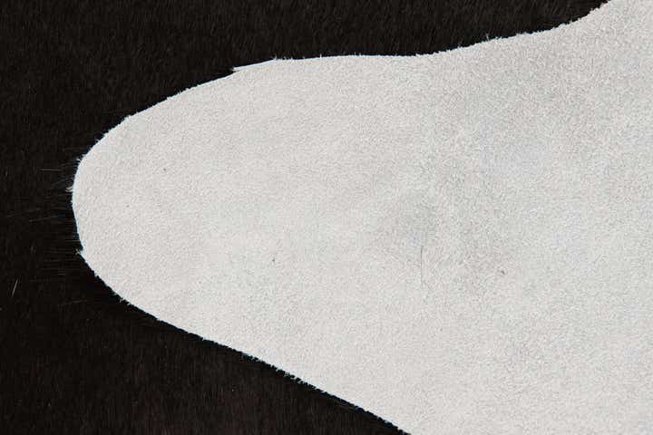 1' 8 x 2' 6 Cowhide Leather Rug
