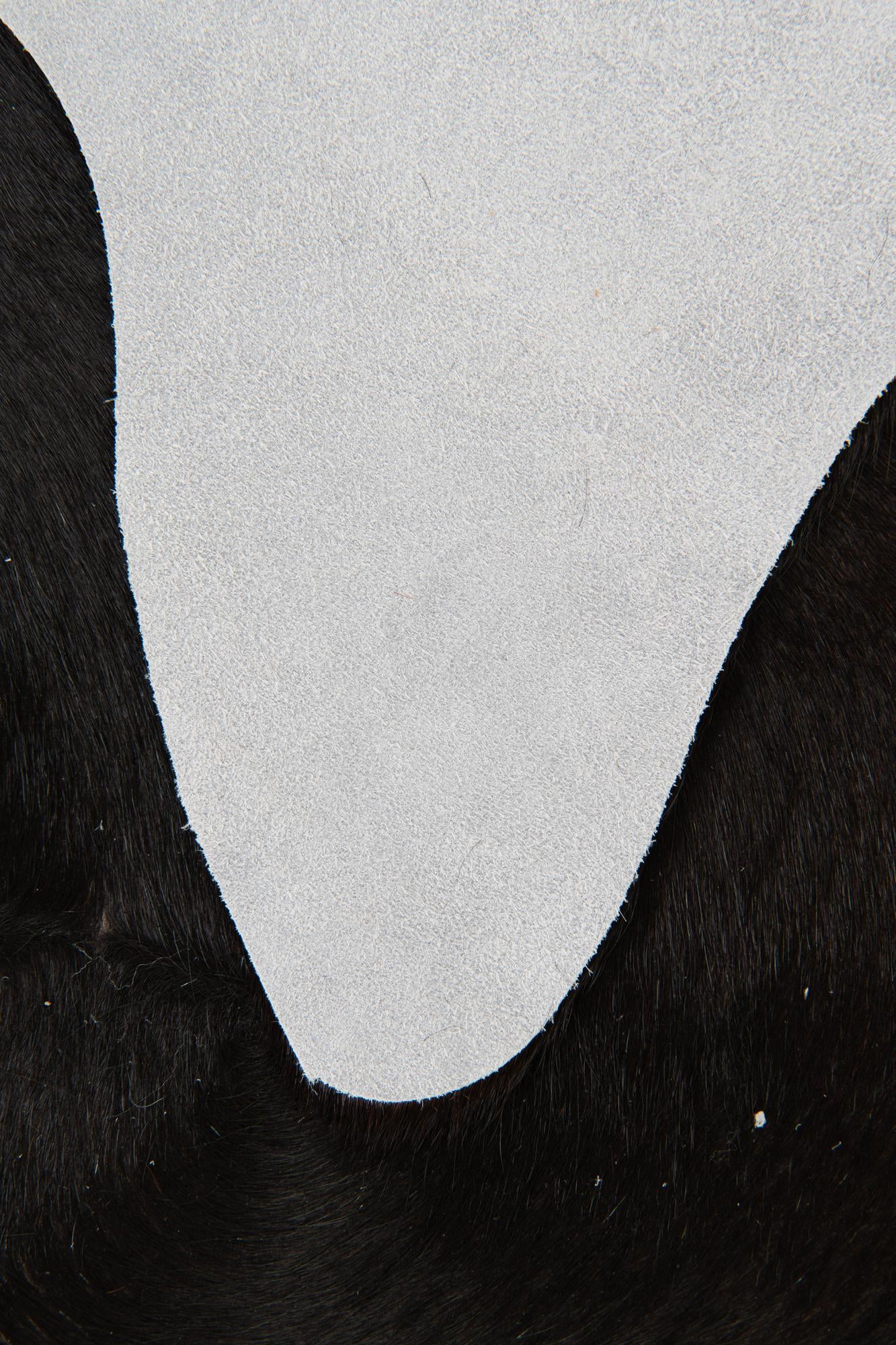 1' 8 x 2' 6 Cowhide Leather Rug
