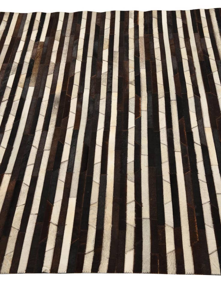 Detail image of 5' 1 x 8' Cowhide Rug