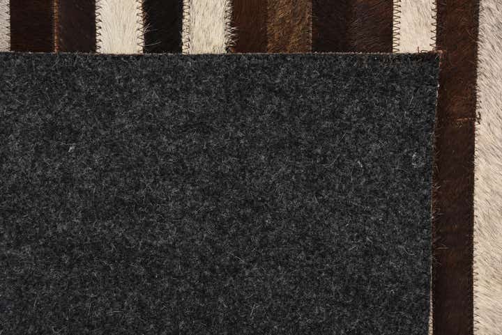 5' 1 x 8' Cowhide Rug