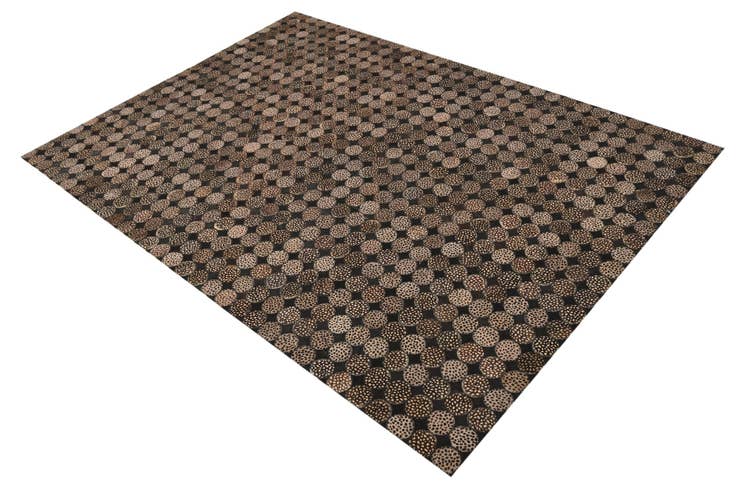 Detail image of 4' 8 x 6' 8 Cowhide Rug
