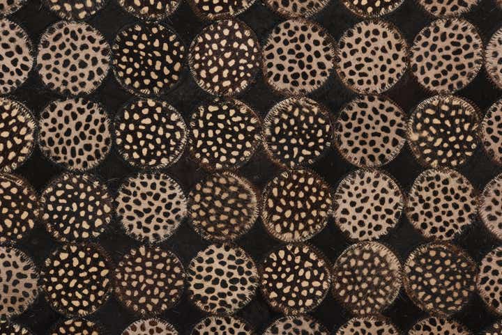 4' 8 x 6' 8 Cowhide Rug