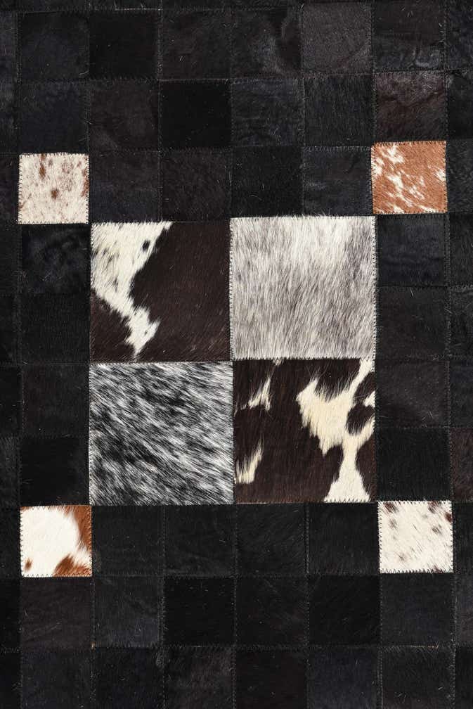 5' x 8' Cowhide Rug