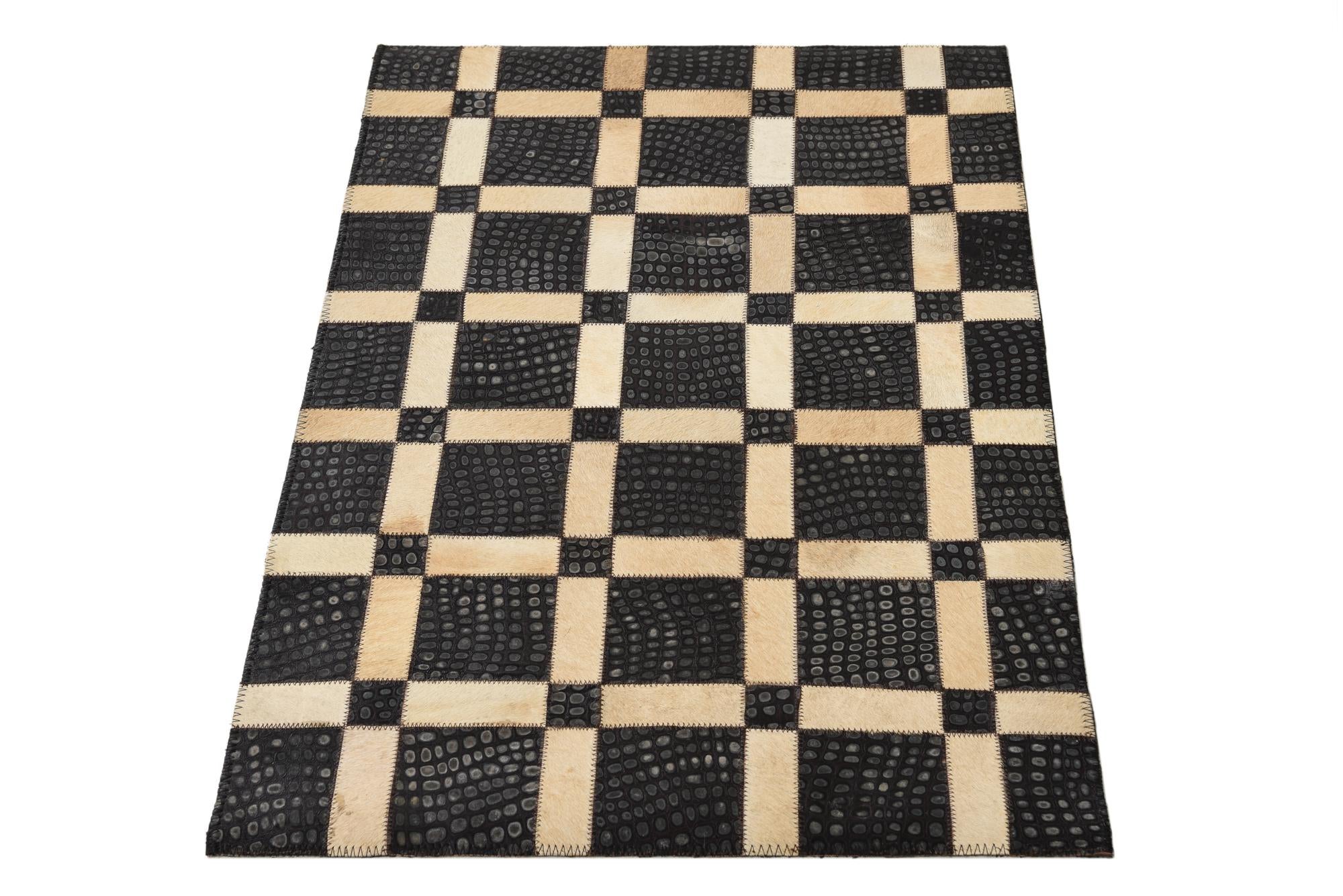 2' 1 x 3' 1 Cowhide Rug