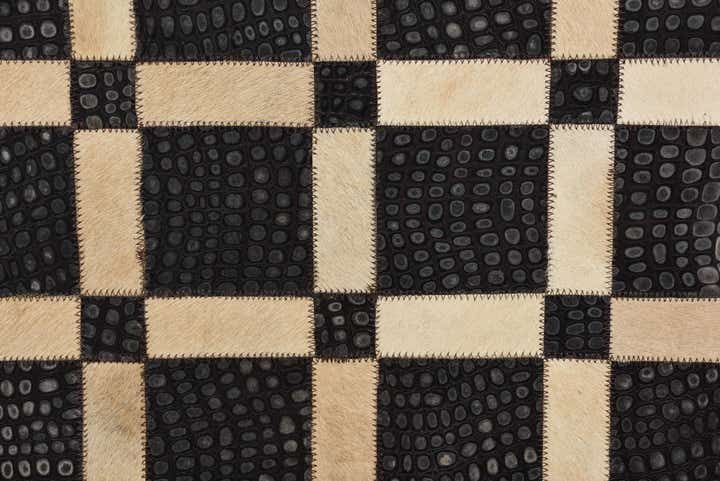 2' 1 x 3' 1 Cowhide Rug