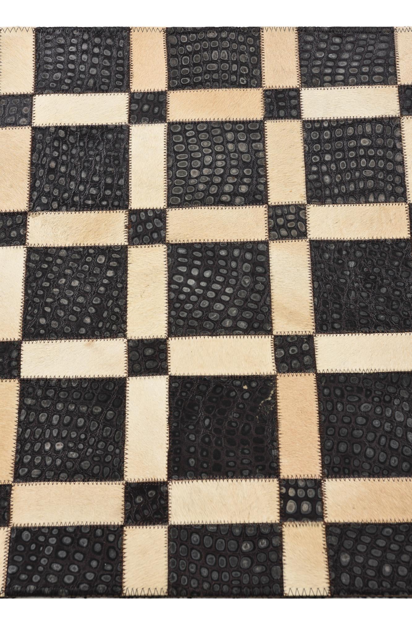 2' 1 x 3' Cowhide Rug