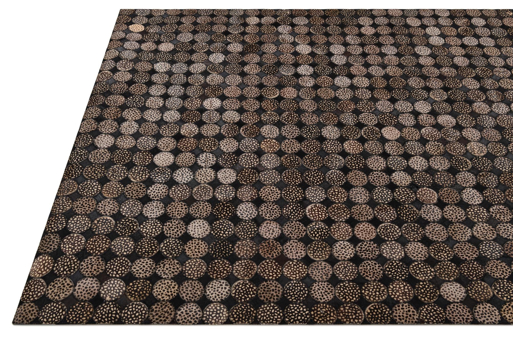 4' 8 x 6' 8 Cowhide Rug