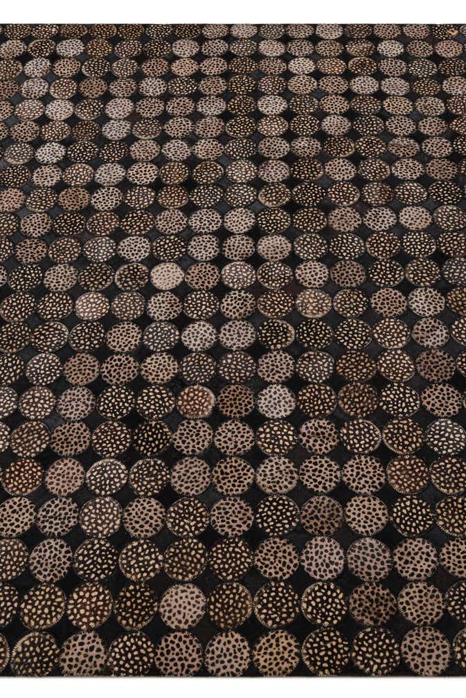 4' 8 x 6' 8 Cowhide Rug
