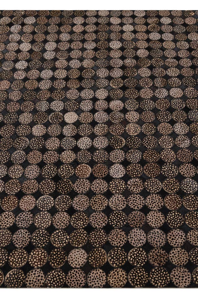 Detail image of 4' 8 x 6' 8 Cowhide Rug