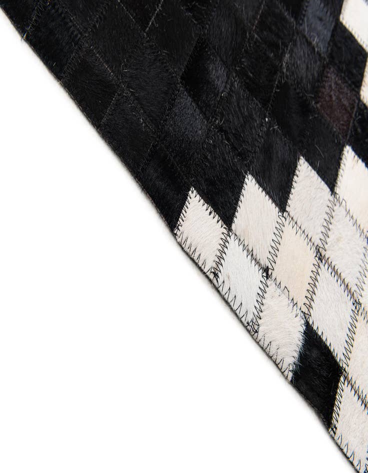 Detail image of 8' 2 x 9' 11 Cowhide Stocks Rug