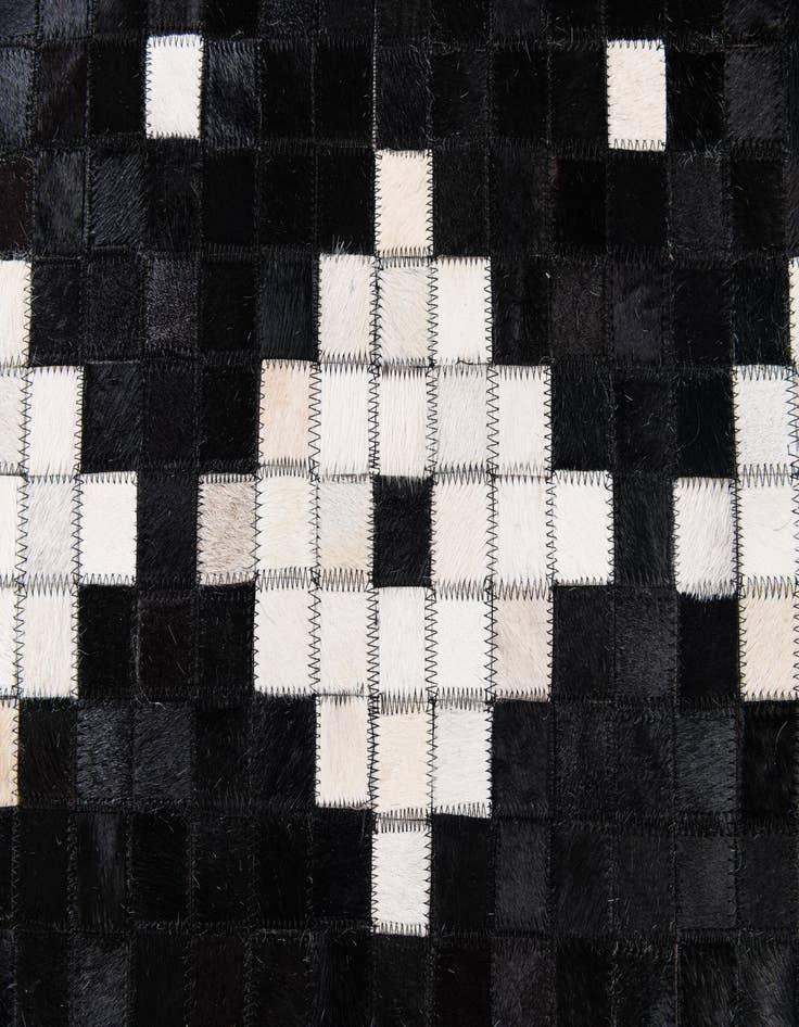 Detail image of 8' 2 x 9' 11 Cowhide Stocks Rug