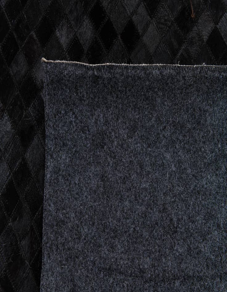 Detail image of 8' 2 x 9' 11 Cowhide Stocks Rug